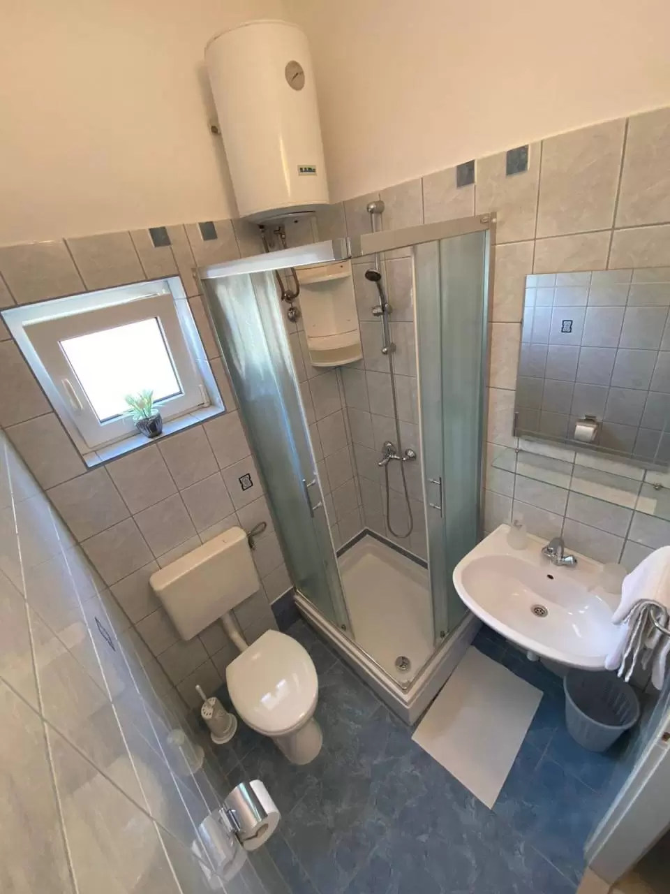 Apartman A2+2 u Tučepima – fotografija 6
